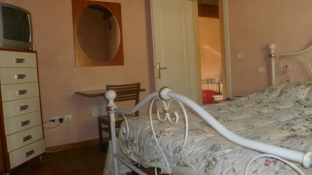 Le Ginestre B & B Massarosa Room photo